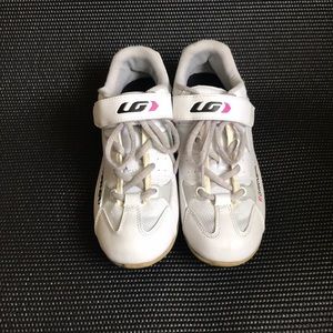 Garneau cycling shoes